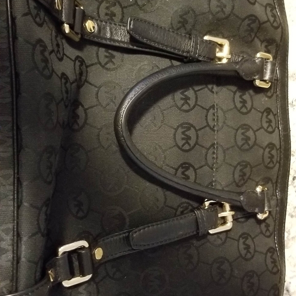 Michael Kors Handbag - Picture 3 of 6